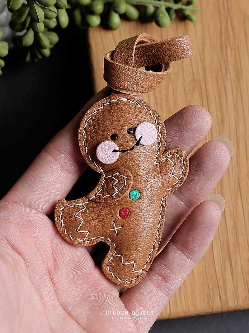 Handmade leather Bag charm Gingerbread Man Leather Pendant Handmade Christmas Gift Keychain Leather Pendant Birthday gift W251021