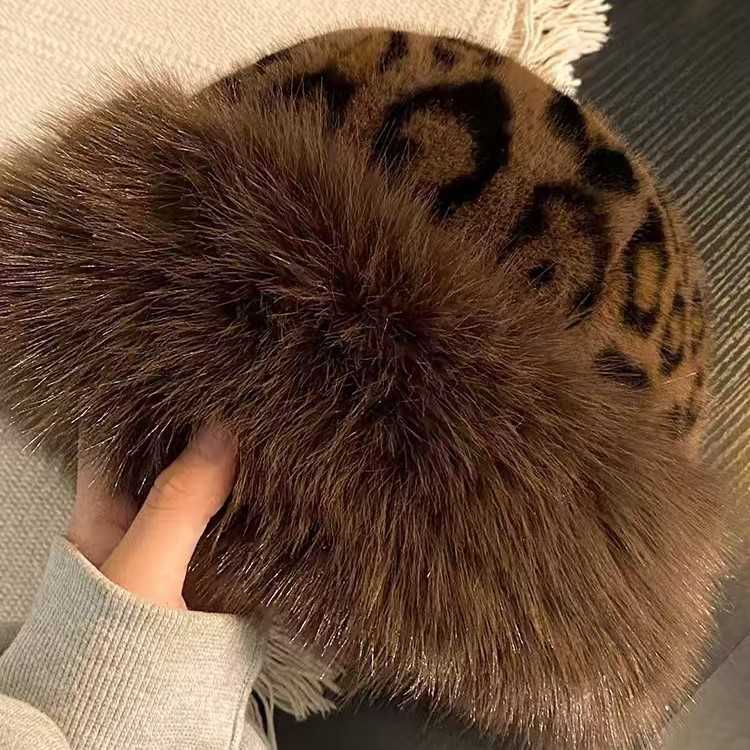 New Leopard Print Warm Plush Hat for Women 2024 Autumn Winter Thickened Coldproof Earprotecting Fisherman Hat H251020