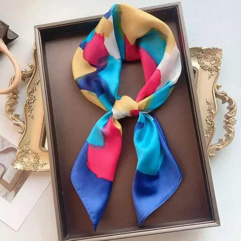 New 2025 Designer Scarfs Luxury Silk Square Scarf for Women Fashion Lady Hair Bands Ribbon Headband Accessories Bandana W251021