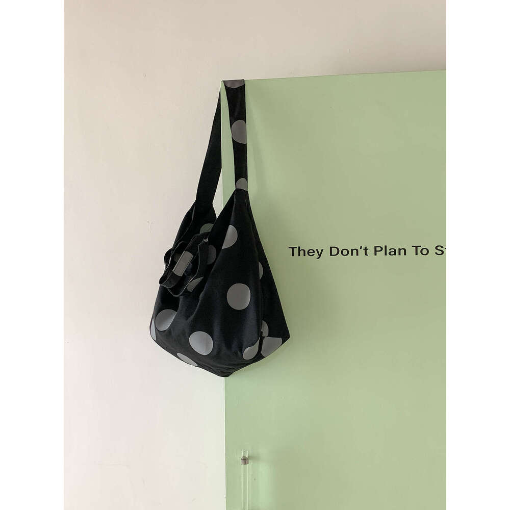 Summer Women's Polka Dot Design Canvas Korean Style Lazy Trend Large Capacity Tote Bag For Women B5