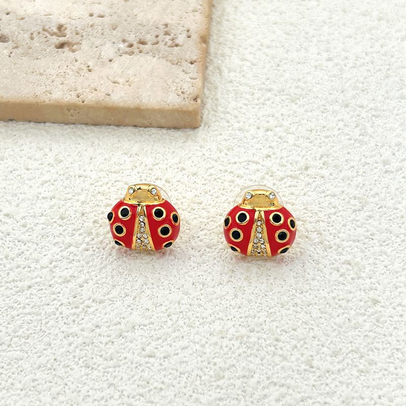 Designer earrings diamond earrings Retro fashion cute seven star ladybug earrings with a niche design sense free shipping