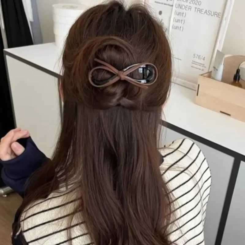 Bow Leather Hair Clips Korean Leopard Twist Clip Sweet Simple Women Plastic Hairpin Vintage Hairgrips Elegant Hair AccessoriesW254021