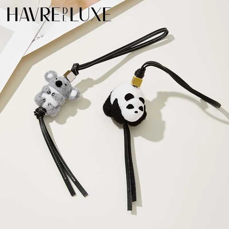 Advanced Animal Charm Wool Felt Handmade Koala Panda Rabbit Pig Deer Sheep Owl Animal Fruit Cute Doll Bags Accessories J251121