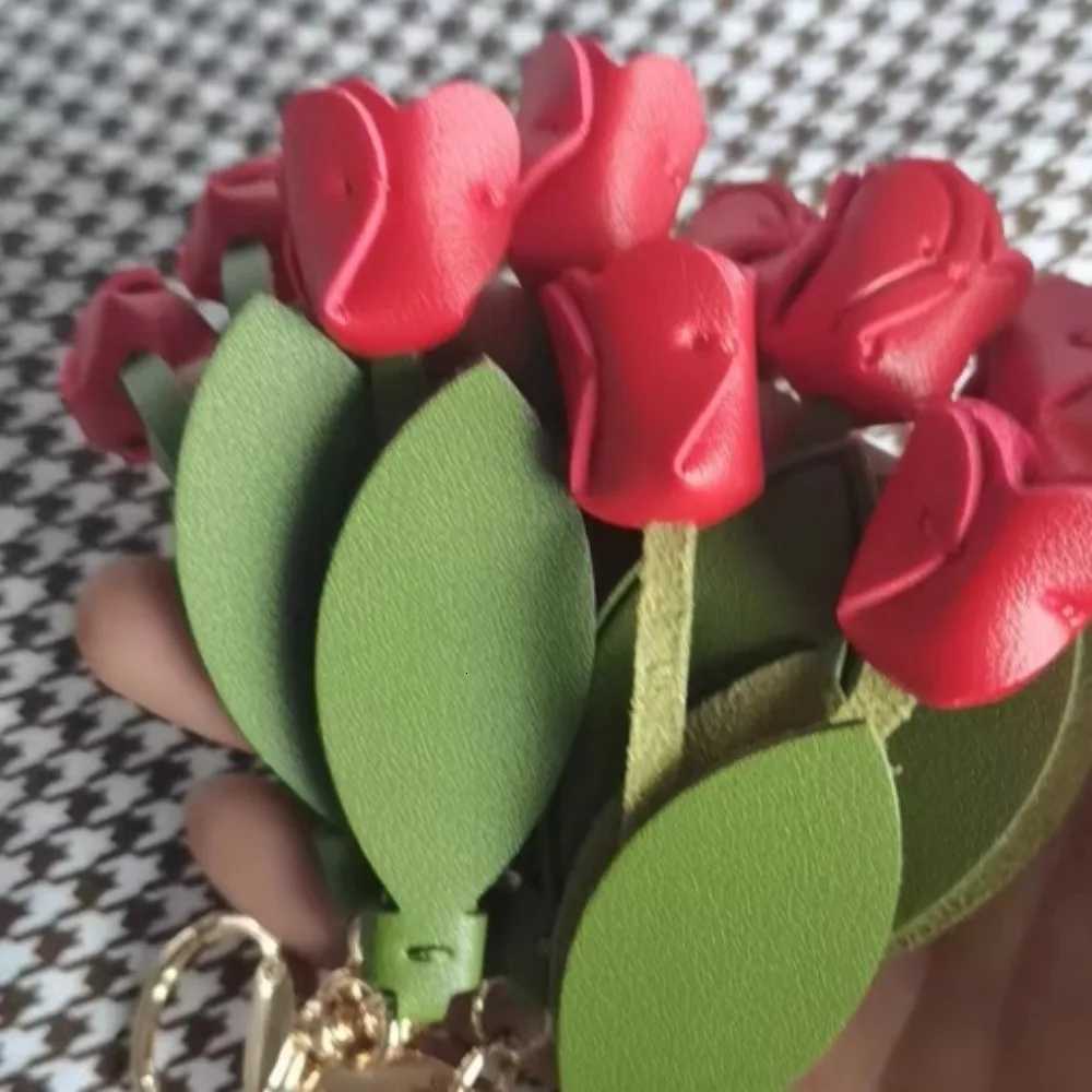 Creative Sweet Tulip Bag Pendant PU Leather Korean Style Car Key Chains Bag Match Accessories Dopamine Floral Lanyard Woman W251021