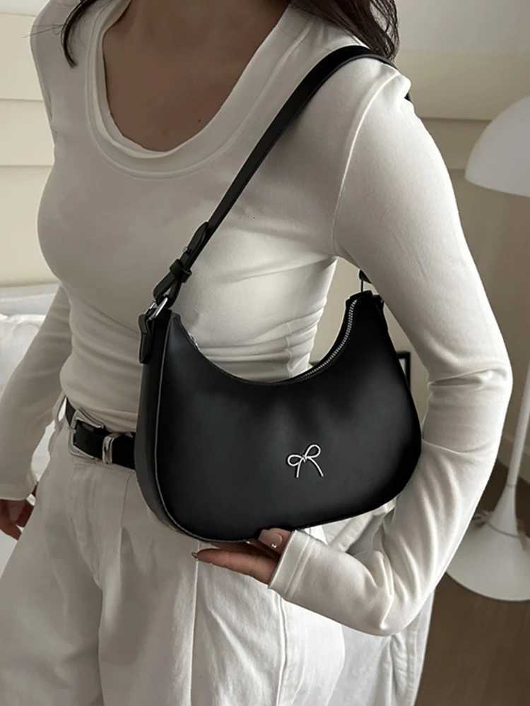 Crescent Shoulder Bag PU Leather Hobo Handbag Cute Bow Clutch Bag Y2k Tote Bag Purses Underarm Purse for Women GirlsXJ251021