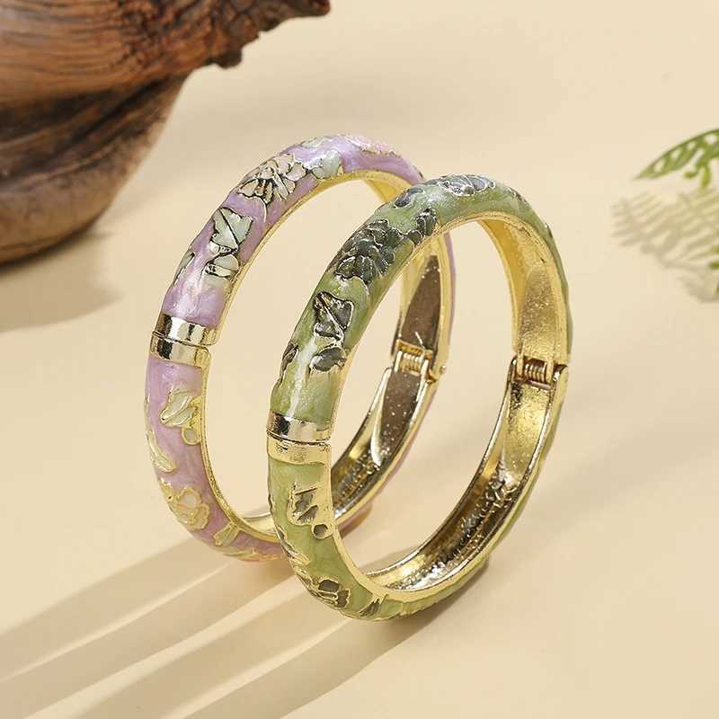 FTCY Vintage Enameled Bracelets For Women Flower Gold Color Cloisonne Bangles Elegant Womens Jewelry Gifts J251021