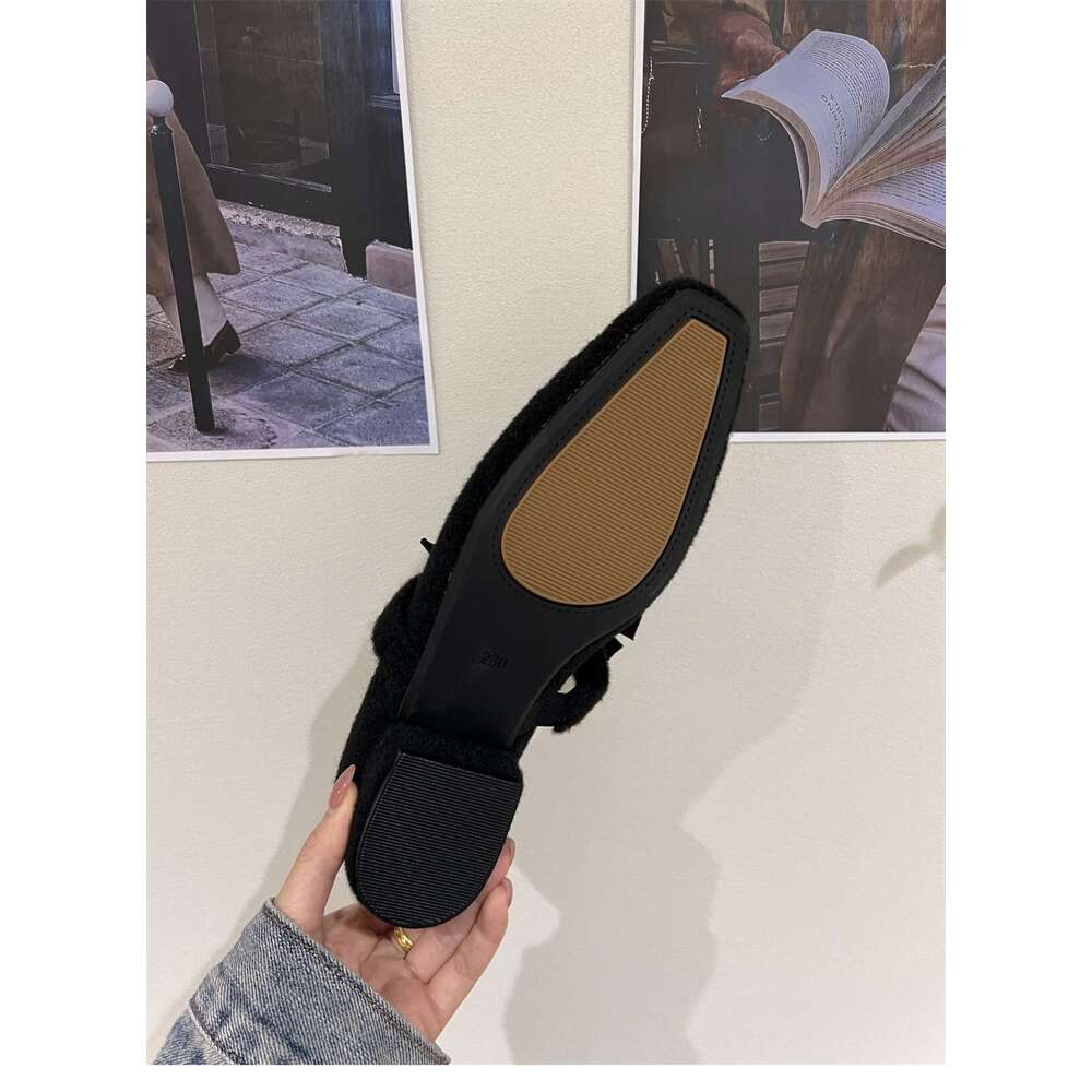 French Style Designer Shoe Chunky Heel Gray Women's 2025 Autumn Winter Fleece Lined Mary Jane Fur Single Shoes