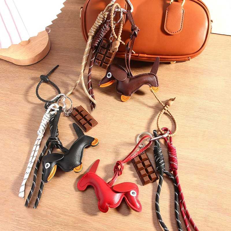1PC Womens Pendants Vintage Leather Sausage Dog Chocolate Charms Accessories For Mobile Phone Bags Keychain J251121