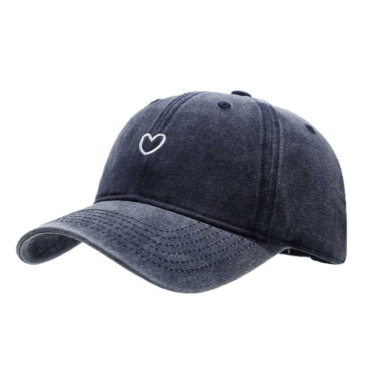 Artistic Small Heart Embroidery Soft Top Fashion Baseball Cap for Women Summer Outdoor Simple Washed Baseball Cap for Men Autumn H251020