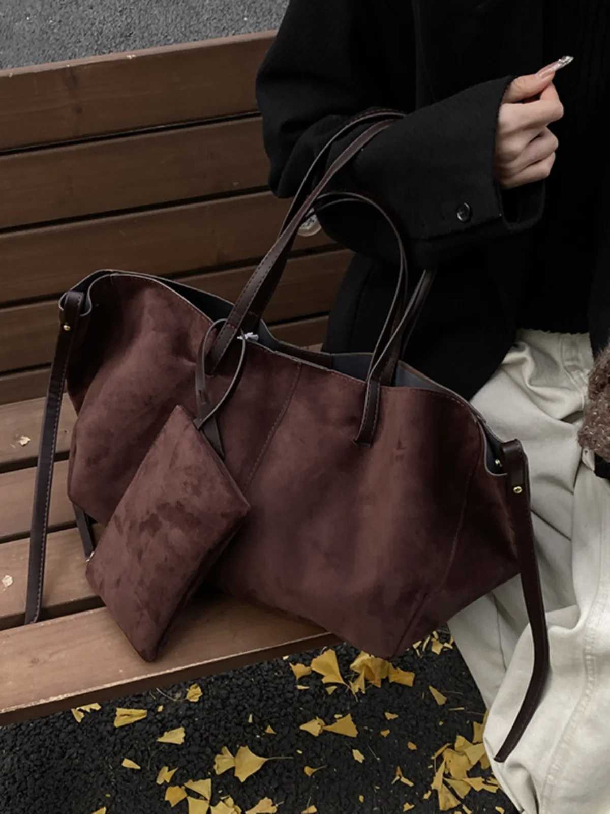 Ele Wens Tote Bag Faiable Handheld Underarm Bag Versatile Single oder Bag for Spring Summer Casual Ocns Y251021