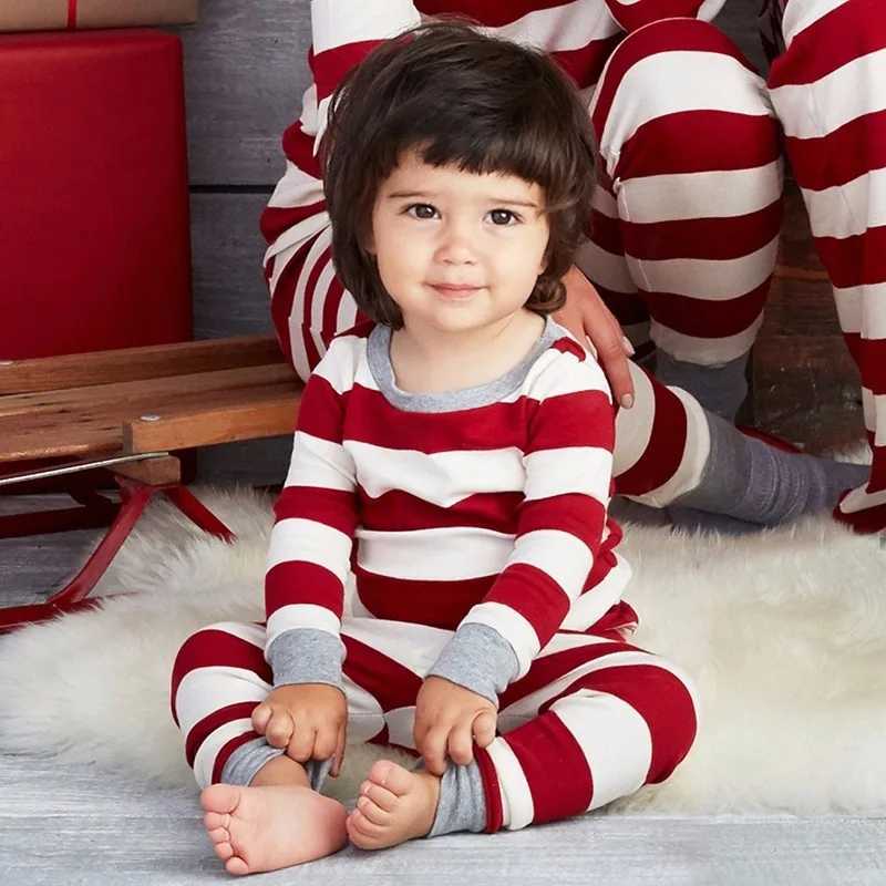 Christmas Family Matching Pajamas Set Mother Kids Stripe Clothes Baby Girl Rompers Xmas Sleepwear Mommy Daddy Kids Nightwear L2510215FD6