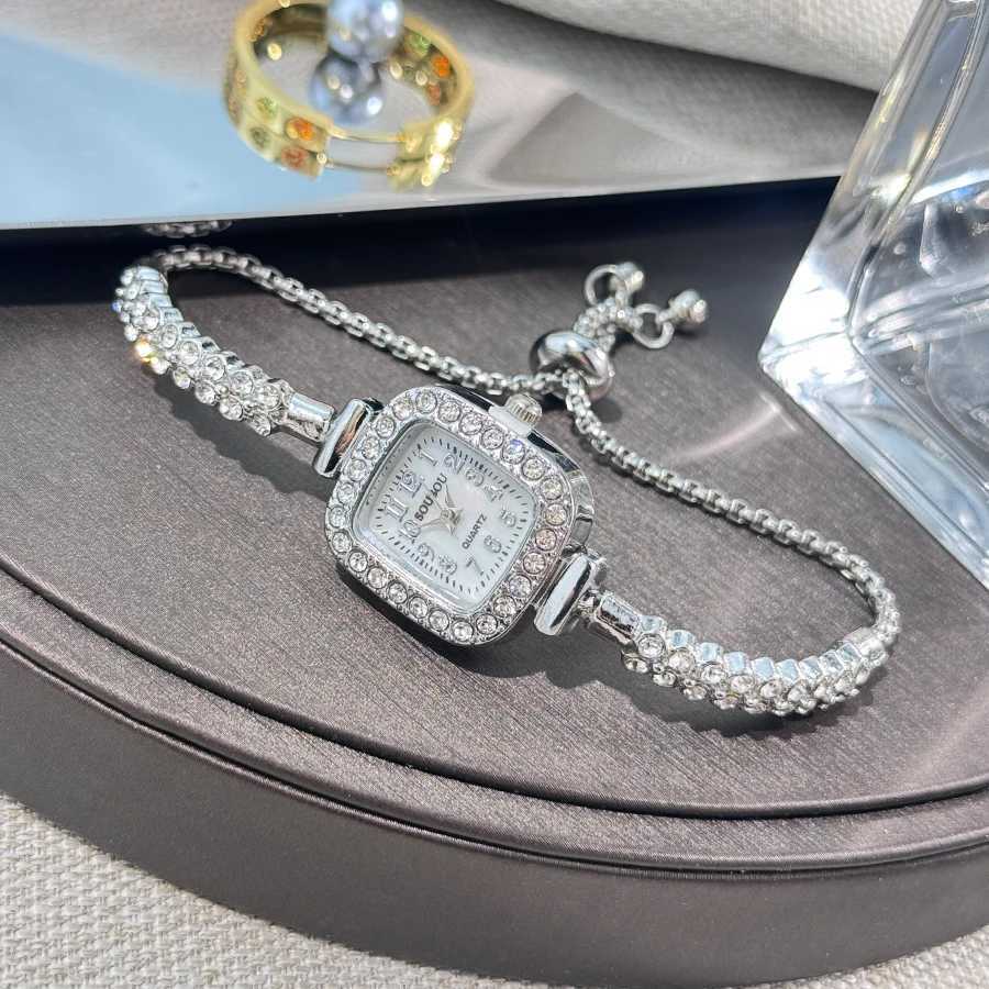 The new ladies small square features a doublerow diamond bracelet and Arabic numerals fashionable quartzXJ251021