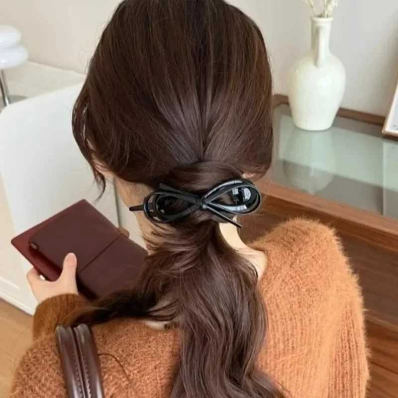 Bow Leather Hair Clips Korean Leopard Twist Clip Sweet Simple Women Plastic Hairpin Vintage Hairgrips Elegant Hair AccessoriesW254021