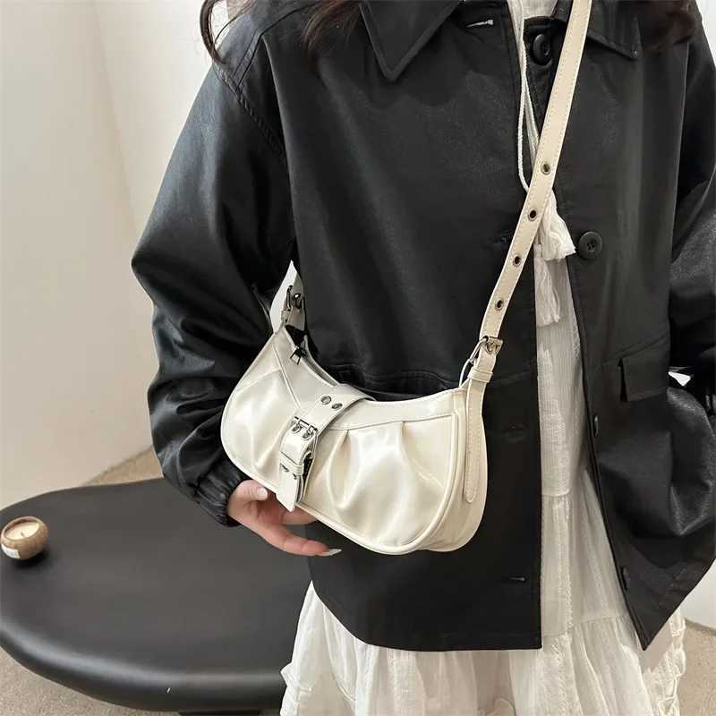 Retro Designer Buckle Armpit Bag Pu Leather Gothic Y2k Shoulder Bag Vintage Cross Body Spicy Girl Handbag Female Purses XJ251021