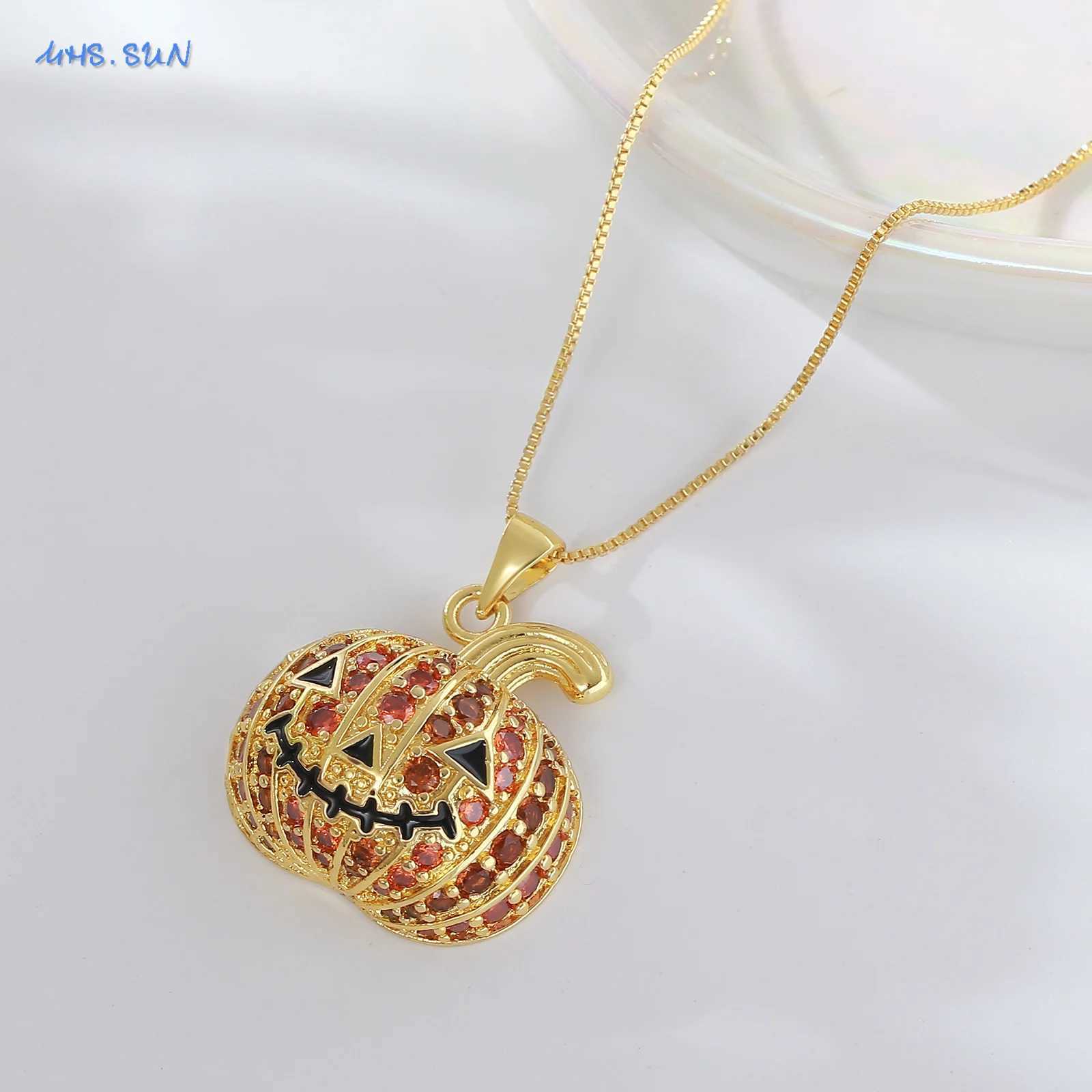 Sunsl Halloween Drip Oil Pumpkin Pendant Necklaces Hip-Hop Cubic Zircon Gold Plated Chain Exquisite Jewelry for Women Men XJ250717