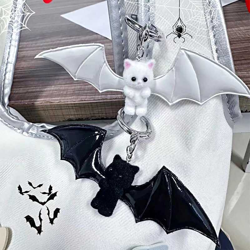 Halloween Punk Pu Bat Cat Keychain Anime Keychain Creative Keychain Alloy Metal Men Car Keyring Men Boy Gift Keychain W251021