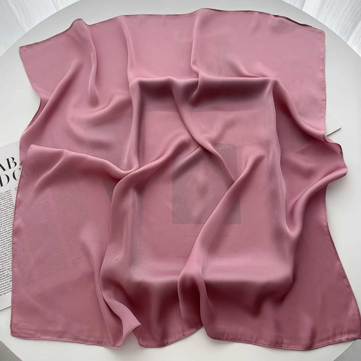 Luxury Print Square Scarf Wen Fashion Satin Bandana Lady Shawl and Wrap band Scarves Hair Band Neckerchi HijabW251021