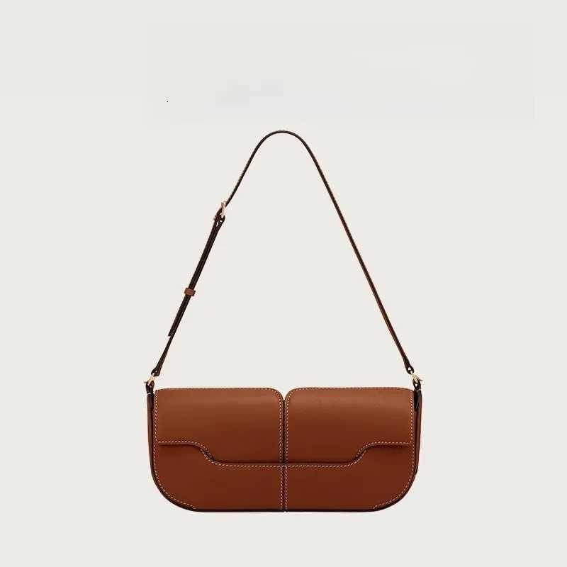 French Luxury and Fashionable One Shoulder Underarm Handbag Cowhide Commuting Handbag Casual and Simple French Stick BagXJ251021
