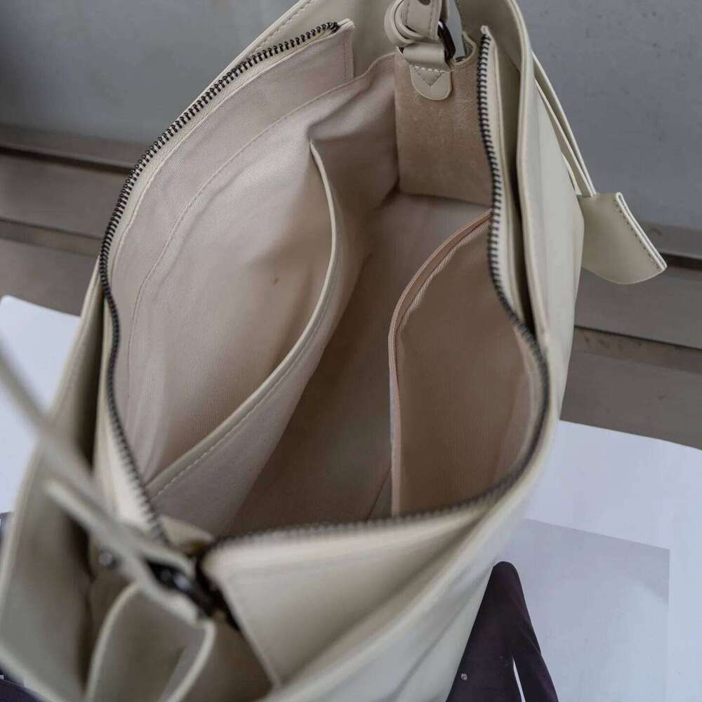 Genuine Leather Underarm Summer Niche Design Top Layer Cowhide Vintage Handbag Free Initials Fashion Women Shoulder Bag 251021