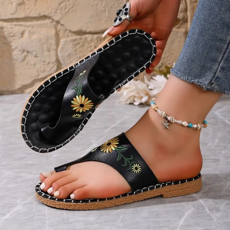 Brown Embroidered Chinese Style Womens Sandals Toe Flat Slippers Casual Versatile Beach Shoes Comfortable Footwear 251011
