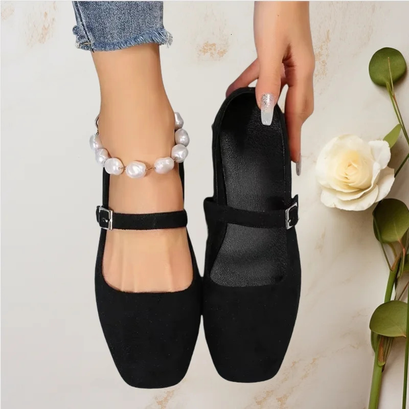 Spring and Autumn Comfortable and Elegant Buckle Flat Shoes Fashion Suede Allmatch Lightmouth Casual Womens Shoes 251021
