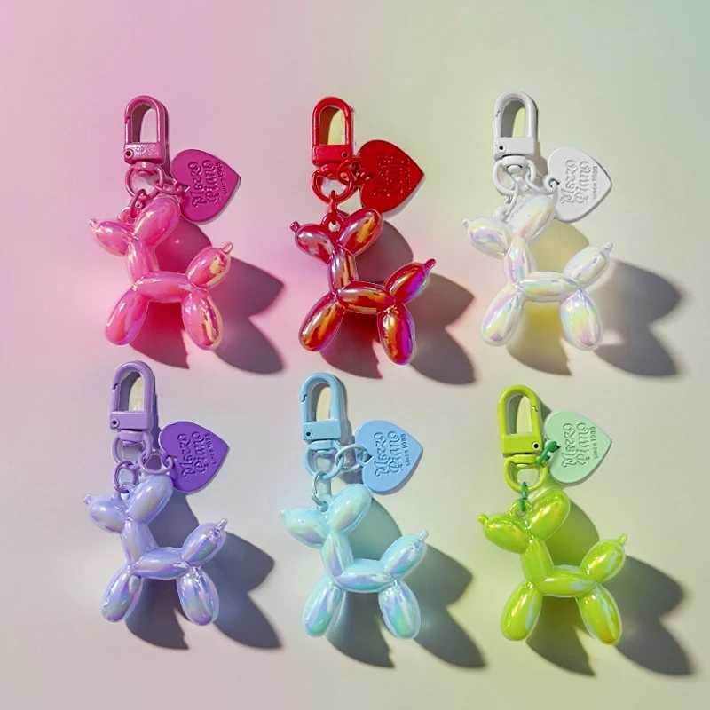 Cute Acrylic Cartoon Balloon Dog Keychains for Women Y2K Bag Pendant Couple Car Key Chains Jewelry Gift Decoration Accessories W251021