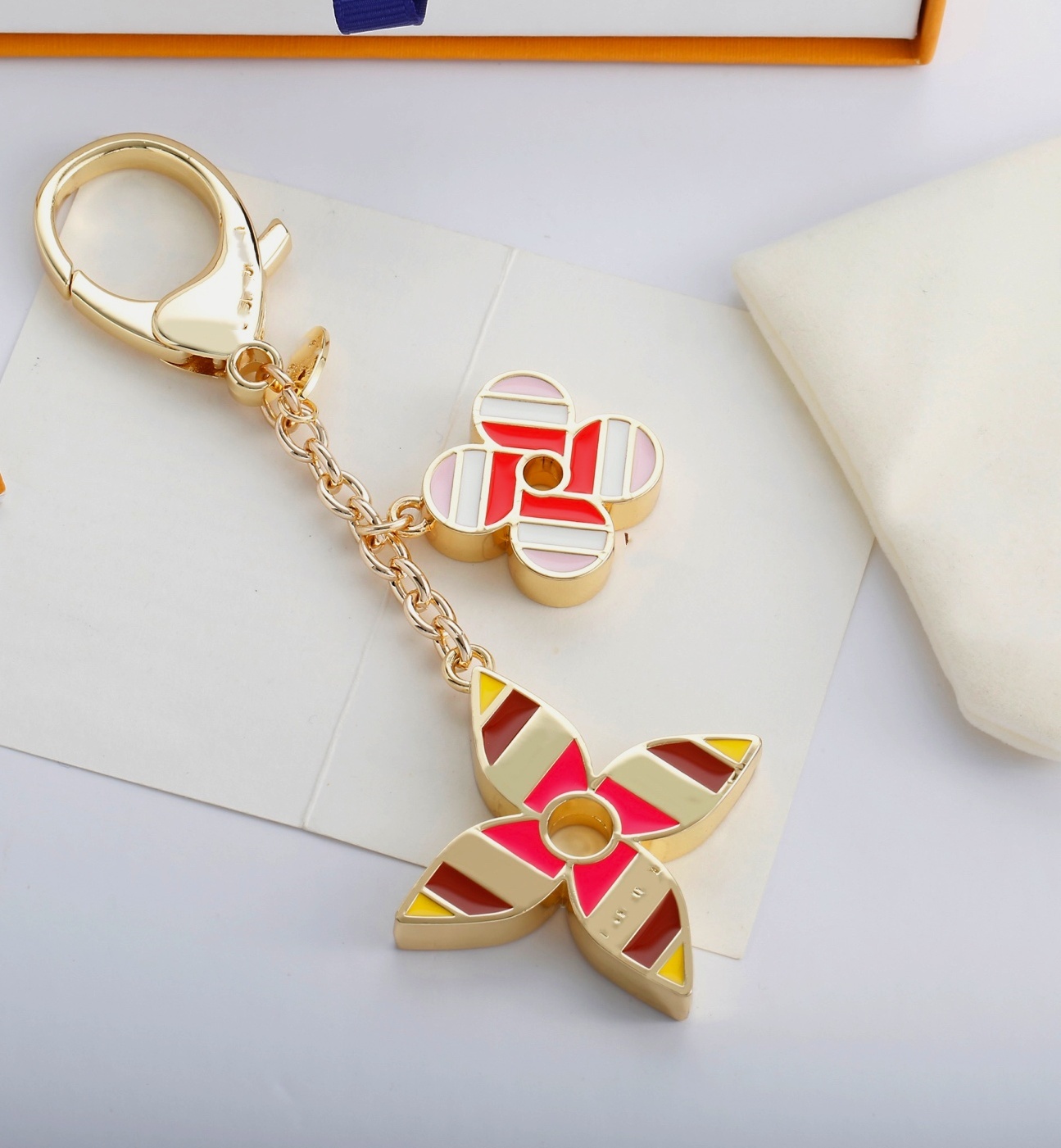 designer keychain luxury V letters charms women bag chain llavero Buckle jewelry bagchain Keyring colorfull fashion