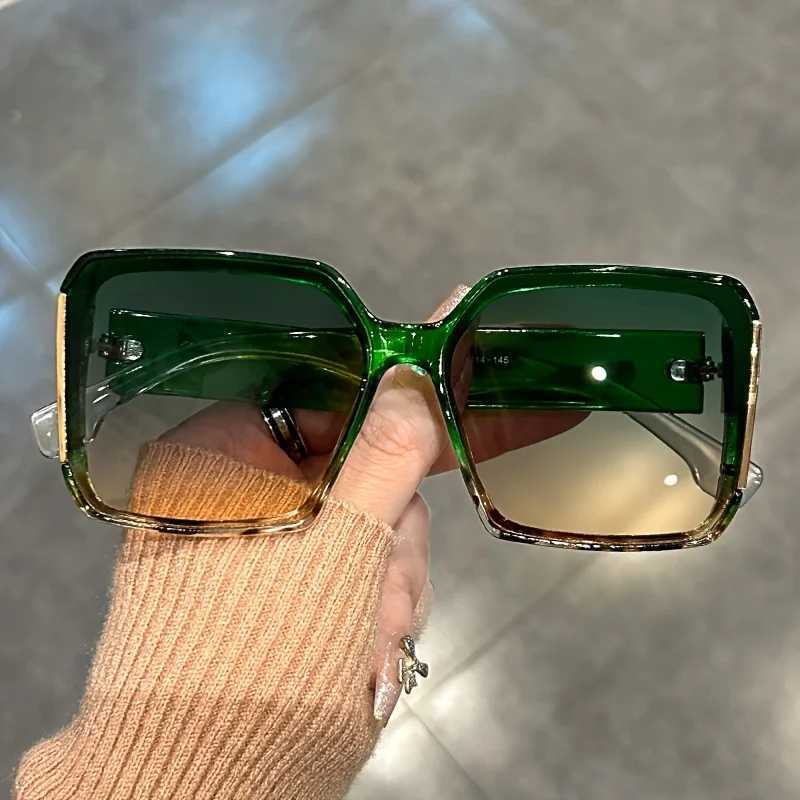 Extra Large Square Fashion Sunglasses for Men and Women Brand Gradient Color Glasses Summer Party J251114