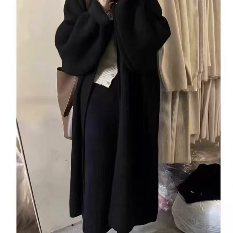 Autumn and winter new women's slim fit knitted cardigan designer elegant and fashionable loose jacket long sleeved jacket