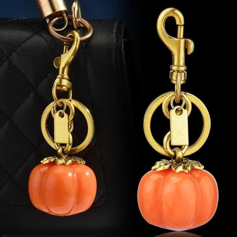 2025 New womens bag accessories exquisite car keychains All the Best persimmon keychains bag pendants J251121