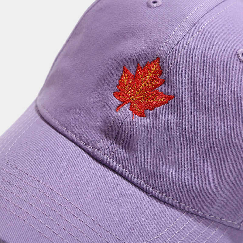Maple Leaf Embroidered Soft Top Baseball Cap Mens Outdoor Leisure Duck Tongue Cap Womens Small Couple Sun Visor Hat H251020