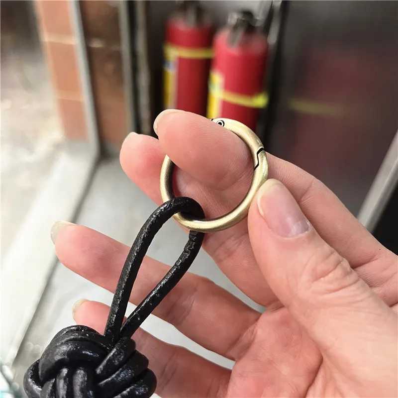 Key Chain Metal Keyring Genuine Leather Personalized Keychains Cowhide Lanyard Braided Keychains for Car Lanyard Retro Key Tag W251021