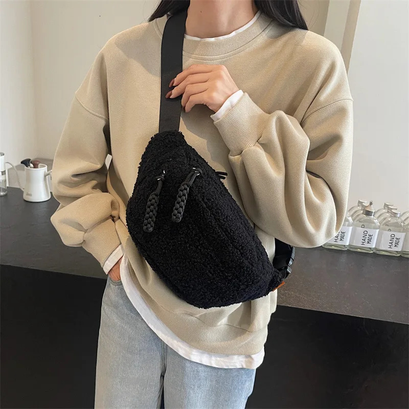 Plush Waist Bag Lamb Fleece Chest Bag Autumn Winter Cute Womens Crossbody Bag Fashionable Small Shoulder Bags Wholesale 251017