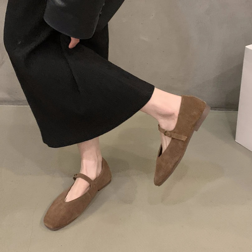 Autumn Fashion Flat Ballet Shoes Women Shallow Ballet Leather Round Toe Female Ballerina Soft Moccasin Mary Janes Big Size 251021