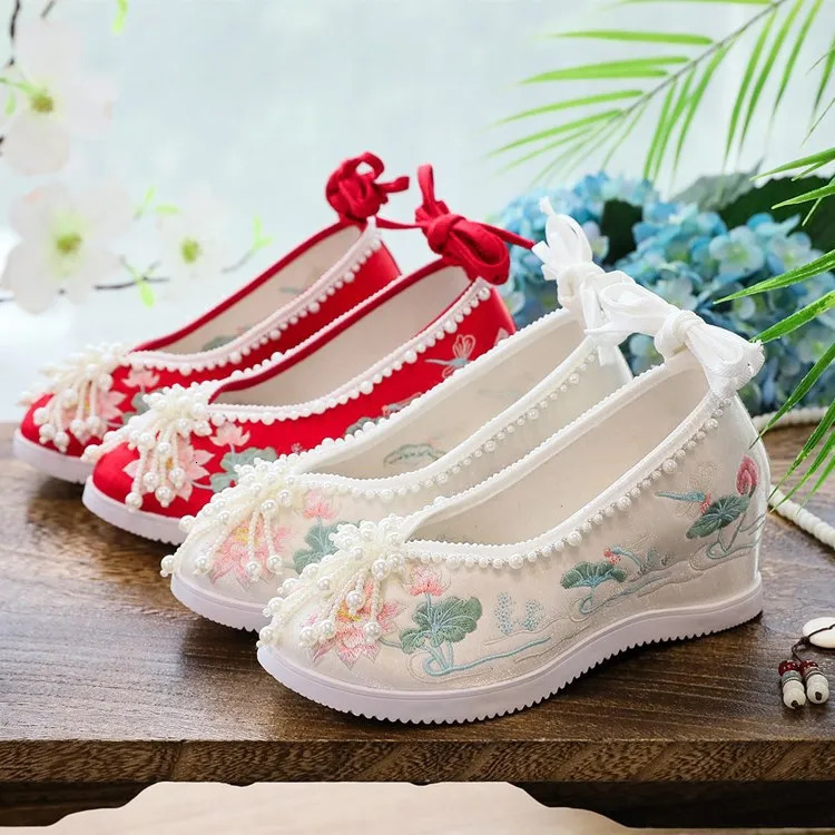 Chinese Style Pearl Embroidered Wedge Hanfu Shoes Bow Lotus Ancient 251011