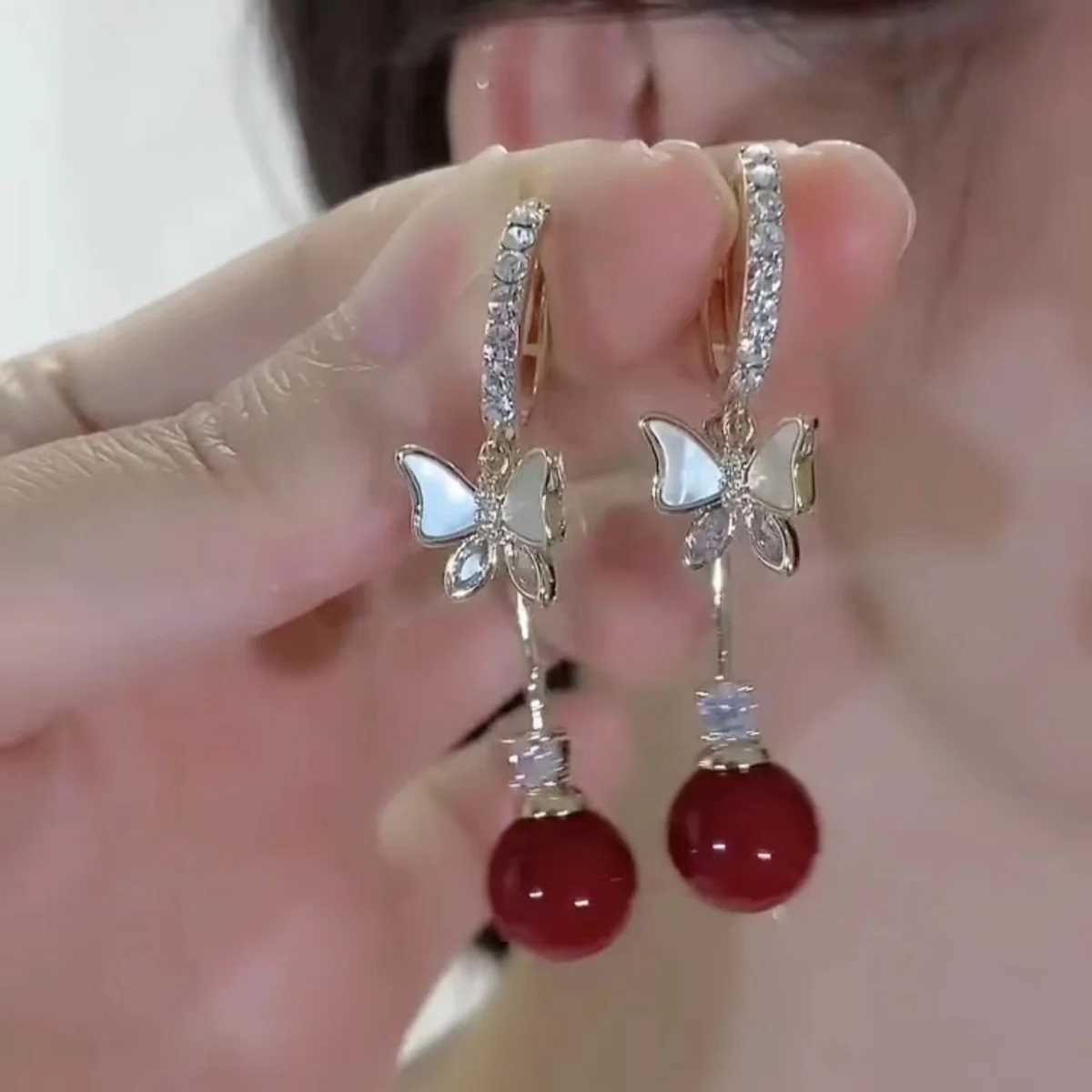 Elegant Red Zircon Butterfly Drop Earrings For Women Temperament Lovely Imitation Pearl Animal Tassel Earring Fashion Jewelry J251021