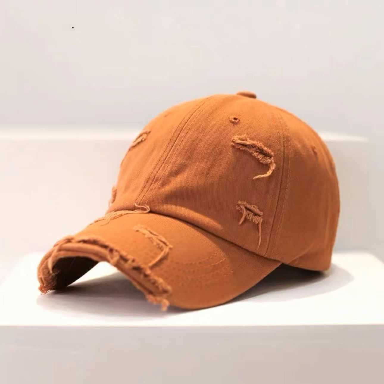 New Baseball Hat with Broken Edges and Holes Mens Old Sun Hat Leisure Sunshade Sunscreen Duck Tongue Hat Womens Hip Hop Fashion Brand H251020