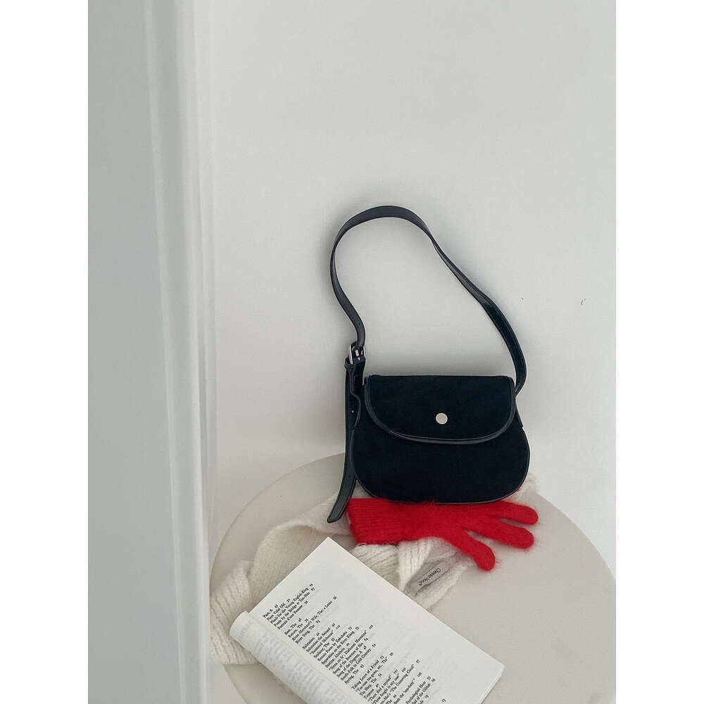 New Autumn Winter Handheld Saddle Patchwork Niche Design Flap Shell Single Shoulder Suede Bag For Women B5