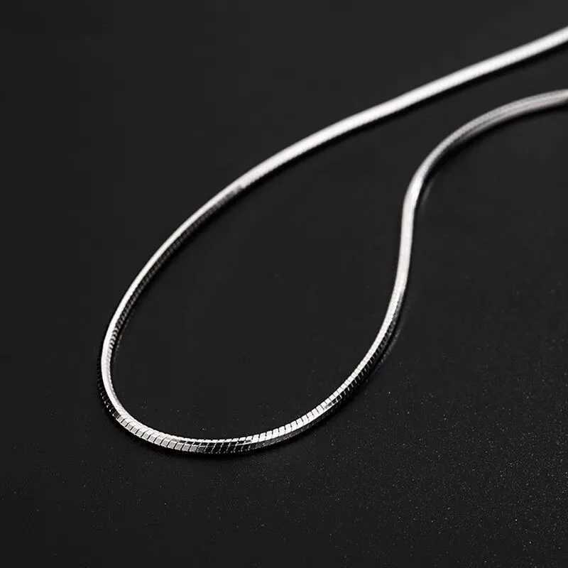 High Quality Fashion Hot Sell Snake Chain Platinum Plated Ladies 1MM Thick Necklaces Jewelry Gift Wholesale No FadeXJ251018