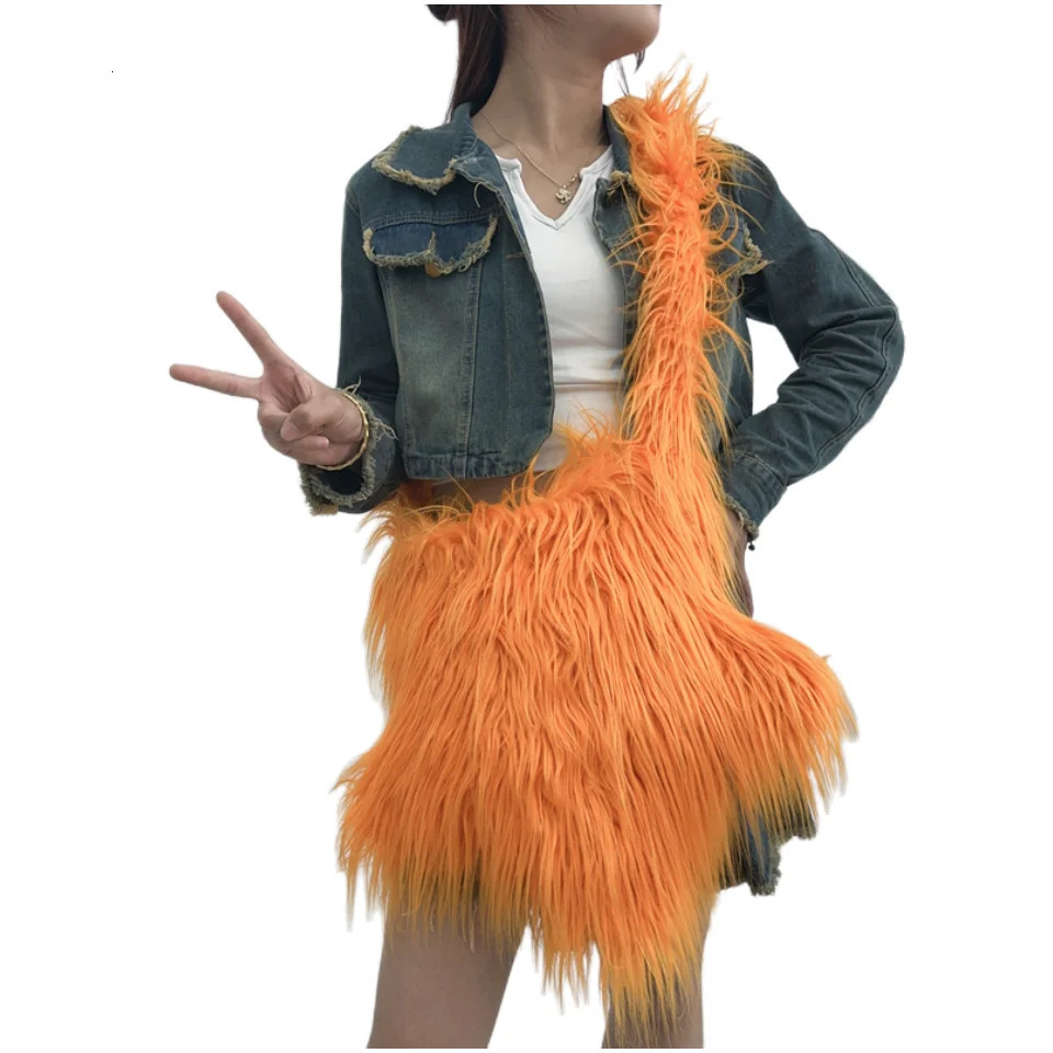 Women Bag Star Shape Fluffy 2025 Autumn Winter Street Style Shoulder Bag Pures and Bag Crossbody Furry Fur Girls Bag 251021