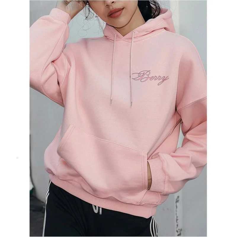 2025 Unisex Printed Hoodie Loose Drawstring Long Sleeve Letter Car Print HighQuality Comfortable Classic Retro Sportswear W251021