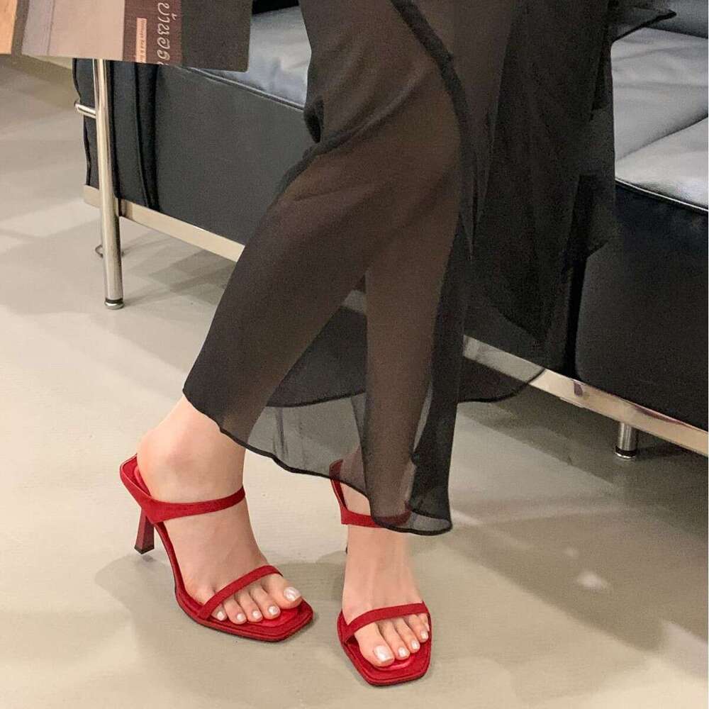 2025 Summer New High Sandals for Women Black Square Open Toe One Strap Thin Heel Designer Shoe Slippers Single Shoes
