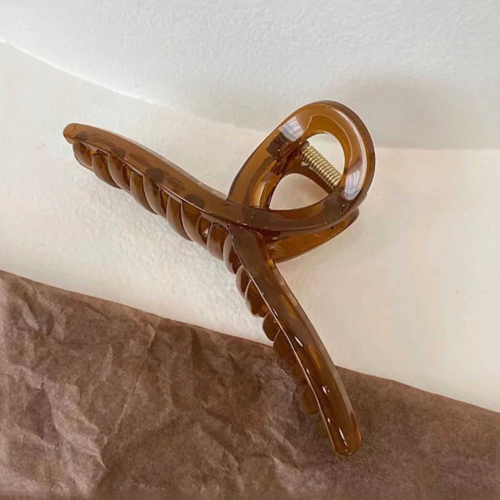 Large Shark Clip Temperament Plate Hair Clip Simple Cross Clip Bath Hair Clip Back of Head Hair Grip Hair Accessories 3pcsW254021