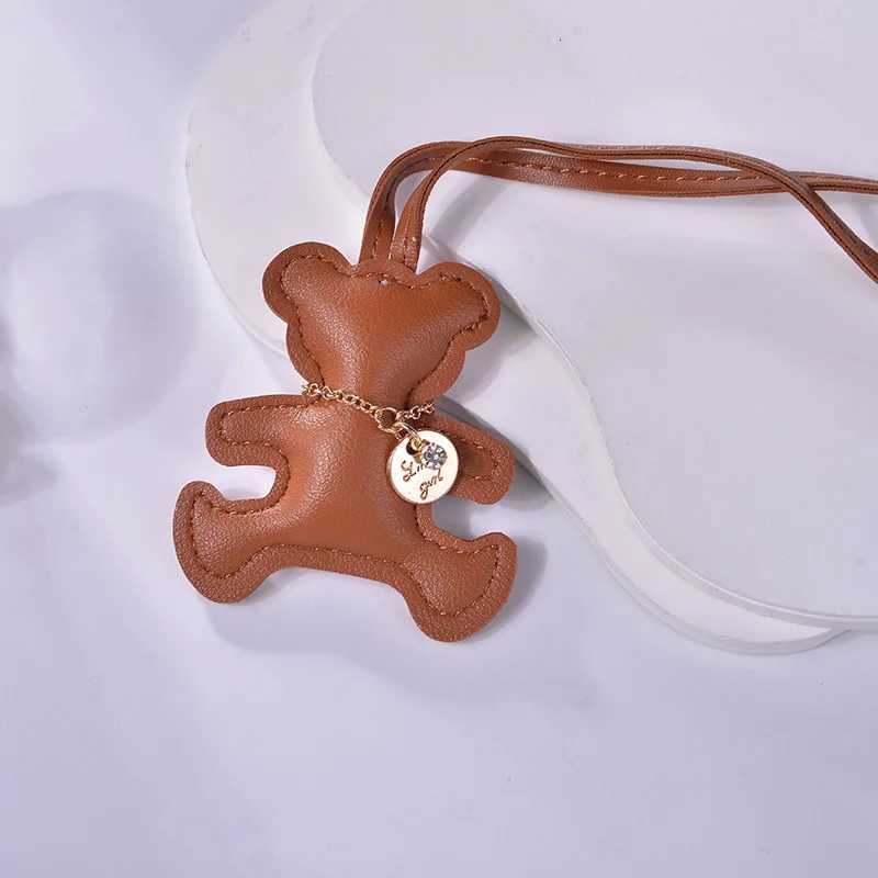 New Fashion Cute PU Leather Bear Keychain For Women Key Ring Chain Female Keyring Rear View Mirror Pendant Girls Gift W251021