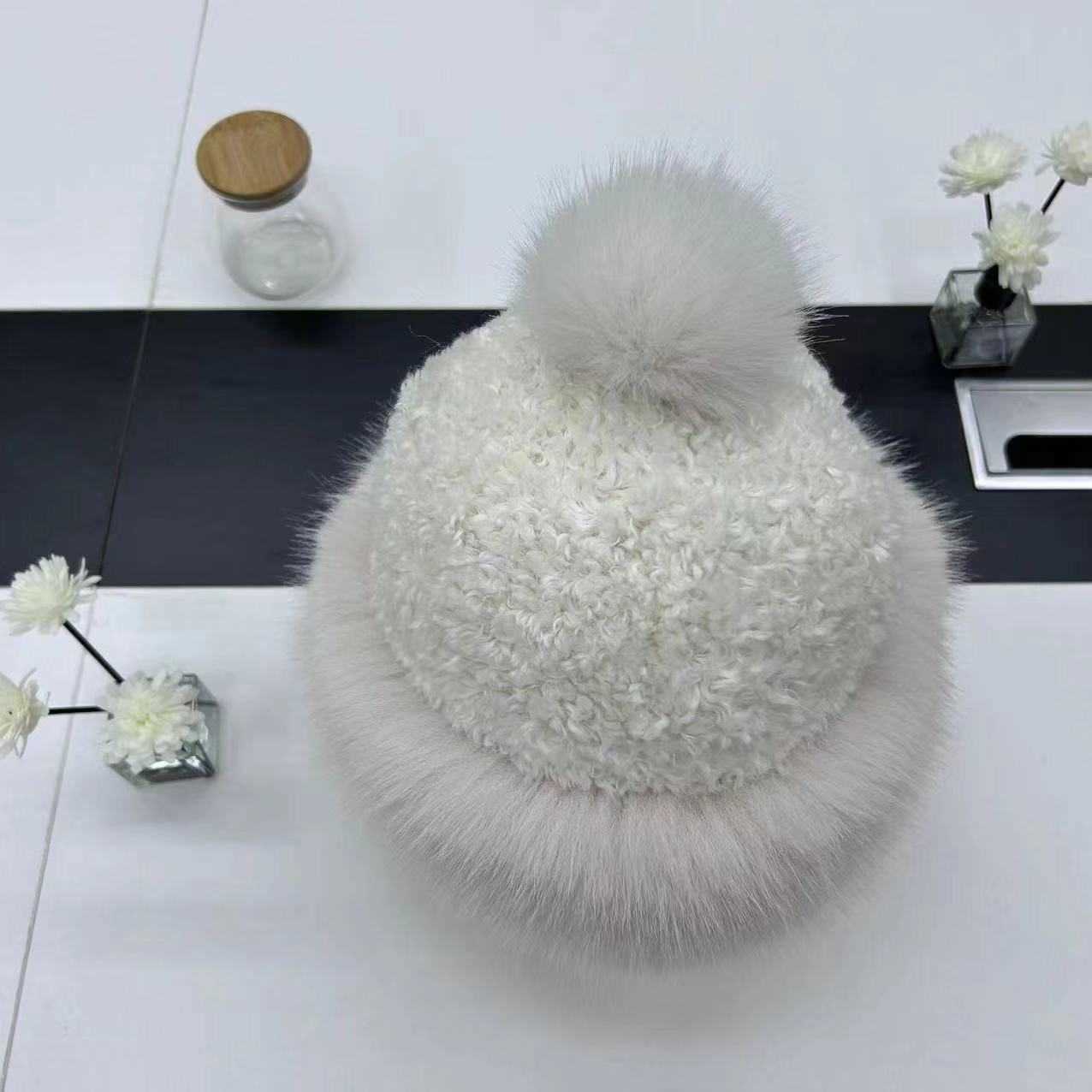 Winter New Fashionable Sheep Roll Anti Leather Grass Hat Princess Hair Thickened 2024 Warm Hat H251020