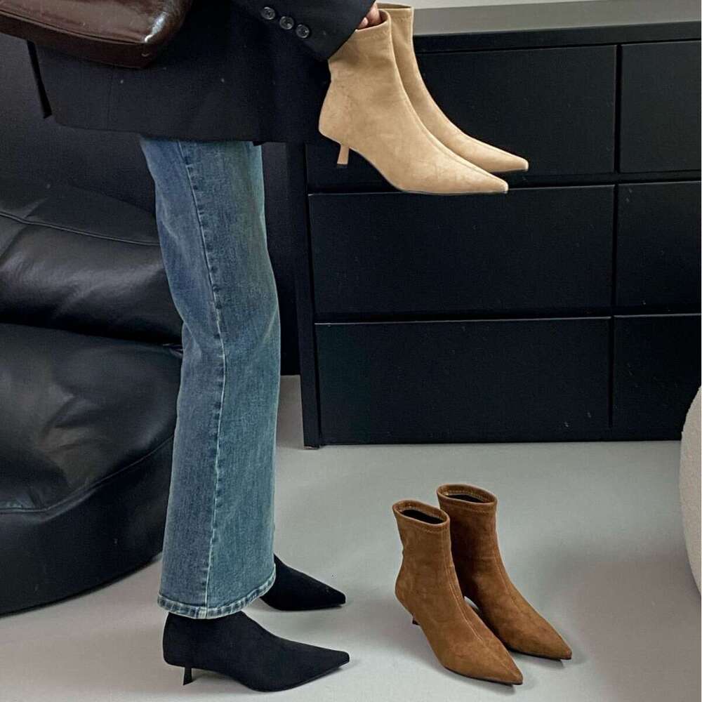 Autumn Winter Soft Sole Elastic Slim Pointed Toe Stiletto Women Short Small Heel Versatile Black Suede Designer Shoe Single Boots