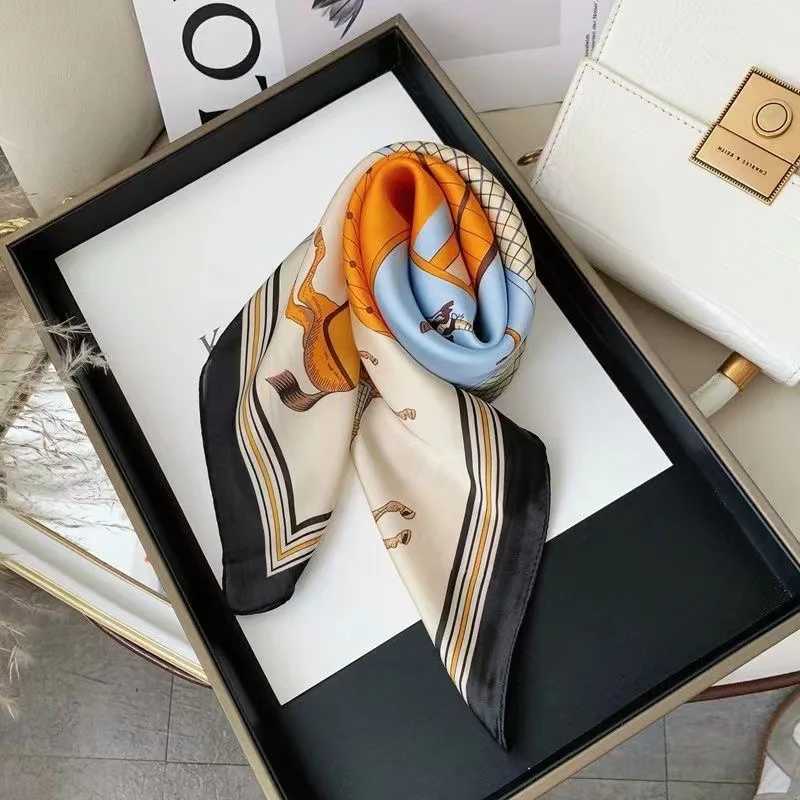 Luxury Print Silk Square Scarf Wen Soft Satin Horse Haiand Neckerchi Off Hijab band Foard Bag Ribbons GiftW251021