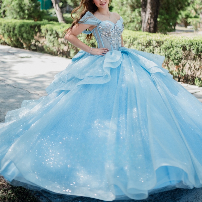 Sky Blue Shiny Quinceanera Dresses Ball Gown Off The Shoulder Beading Crystal Bow Tull Sweet 16 Dress Vestidos De 15 Anos
