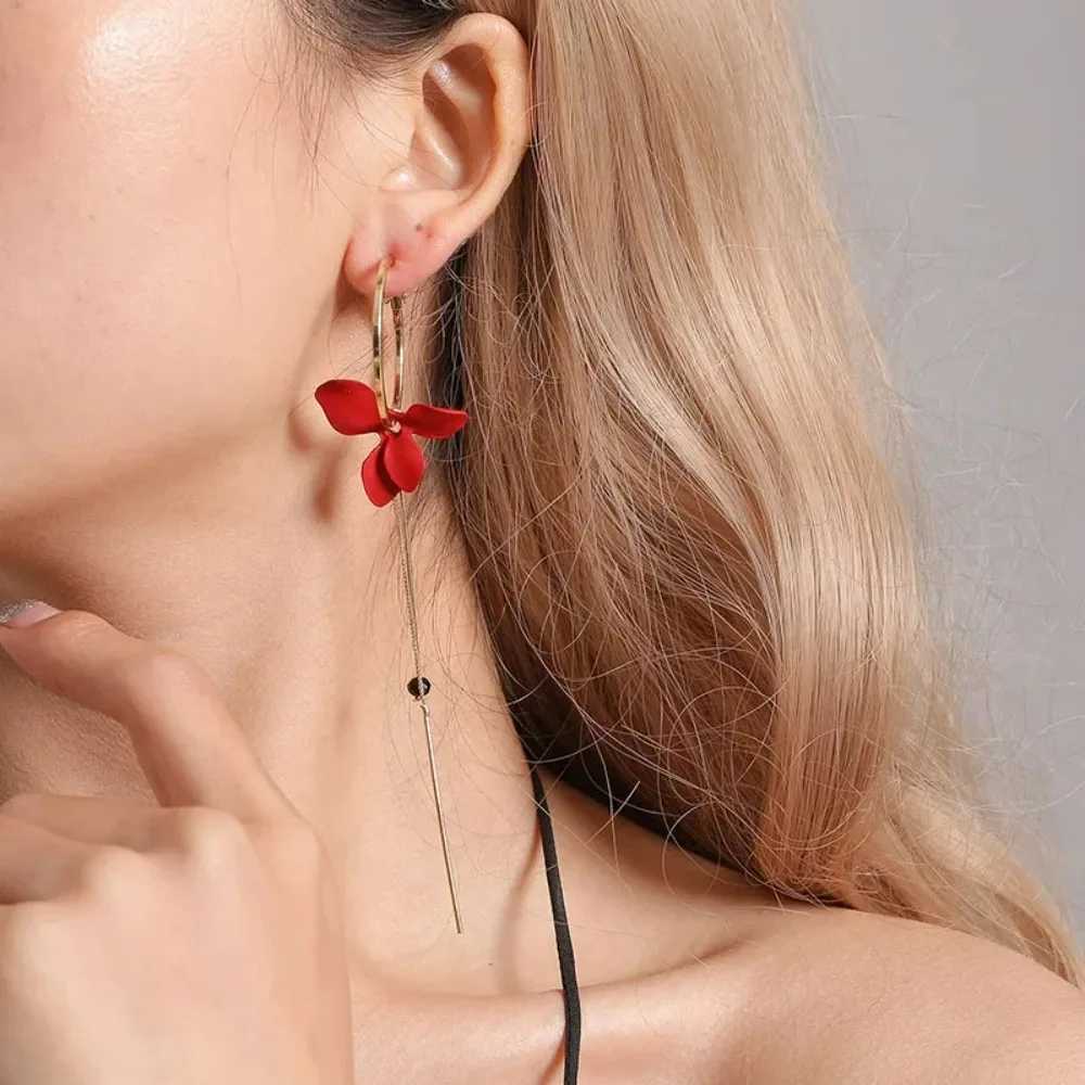 Fashion Flower Women Dangle Earrings Golden Big Circle Three Color Spray Paint Asymmetrical Drops GiftS J251021