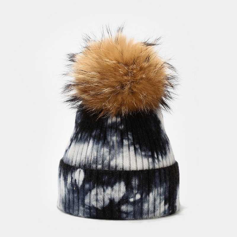 New Raccoon Fur Ball Knitted Hat for Women Autumn and Winter Fur Ball Hat Outdoor Windproof Corespun Yarn Hat H251020